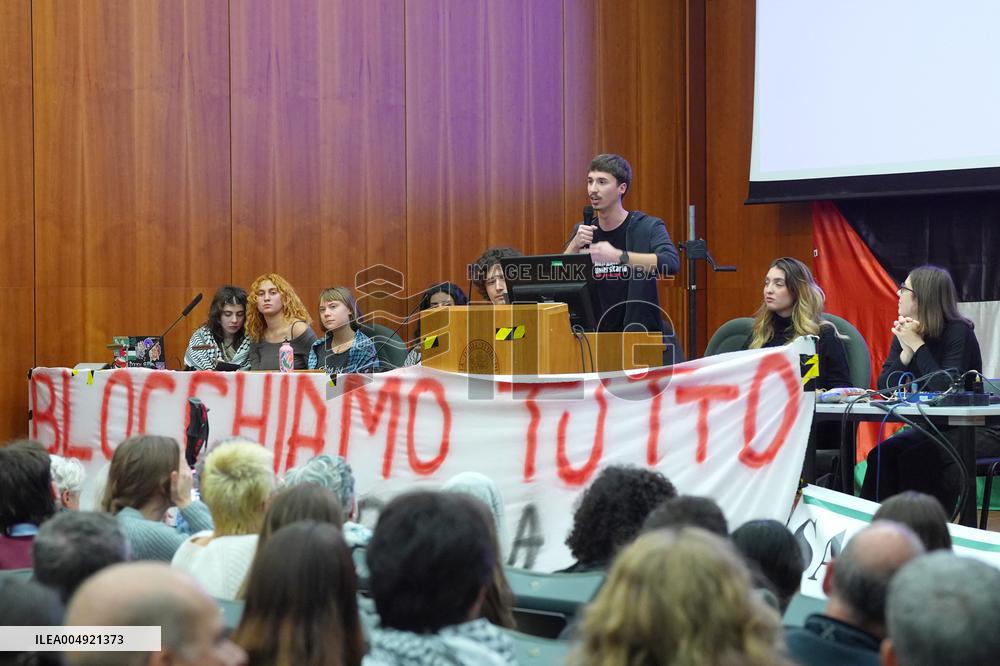 Greta Thunberg Attends Palestine Meeting At University Despite Ban - Italy