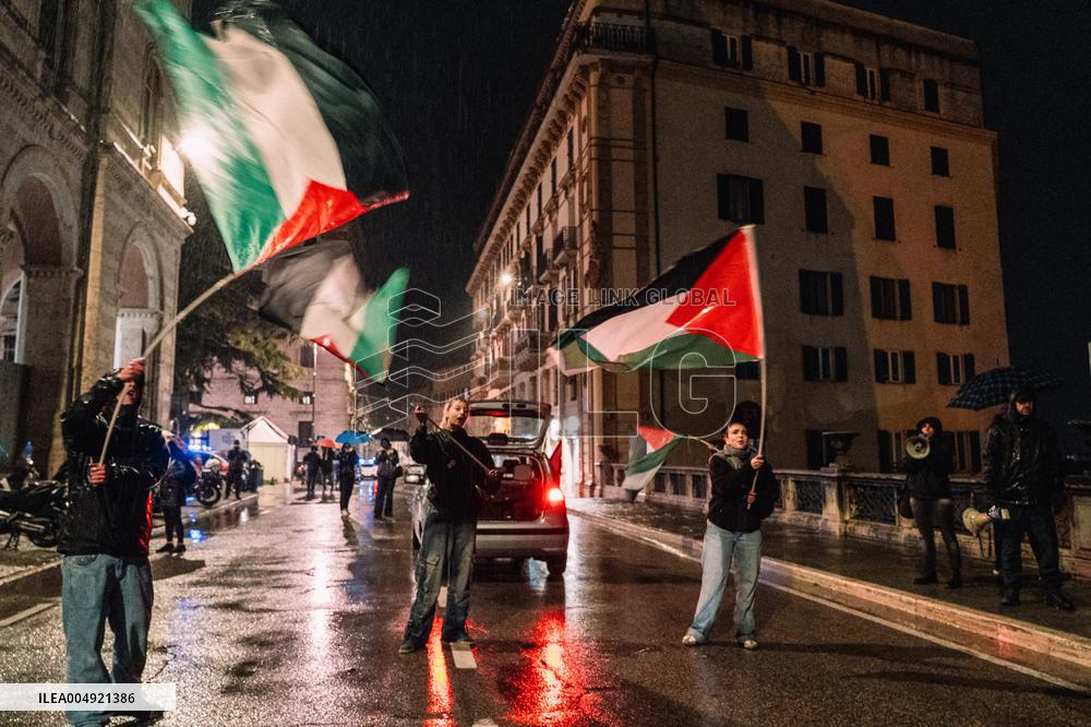 March Against Multinationals And Companies Present At EUROCHOCOLAT - Italy