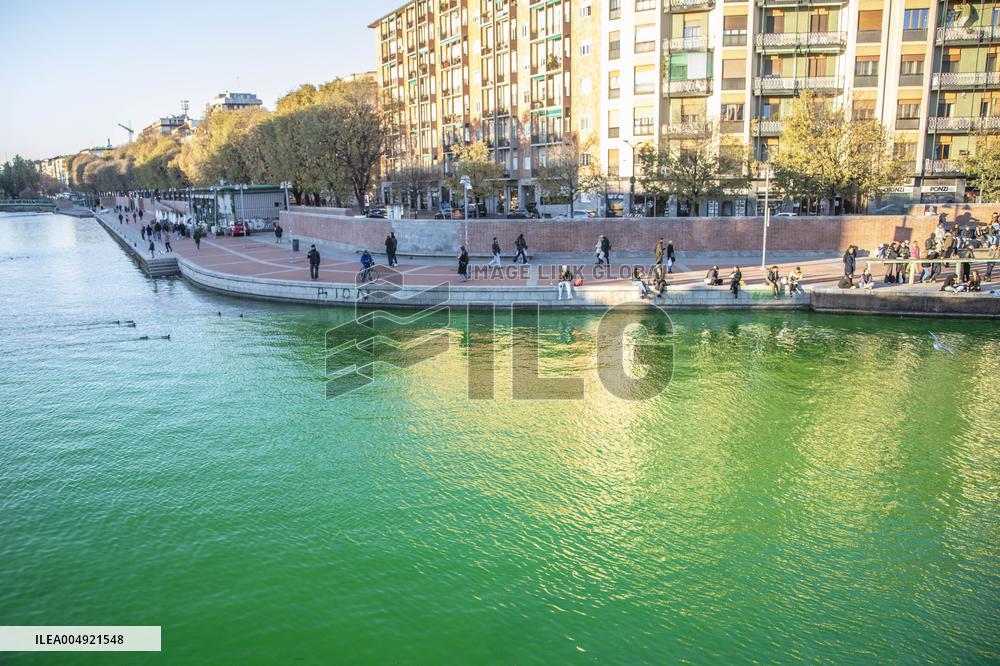 Extinction Rebellion Blitz Paints Navigli and Darsena Canals Green To Protest Against Climate Change - Italy