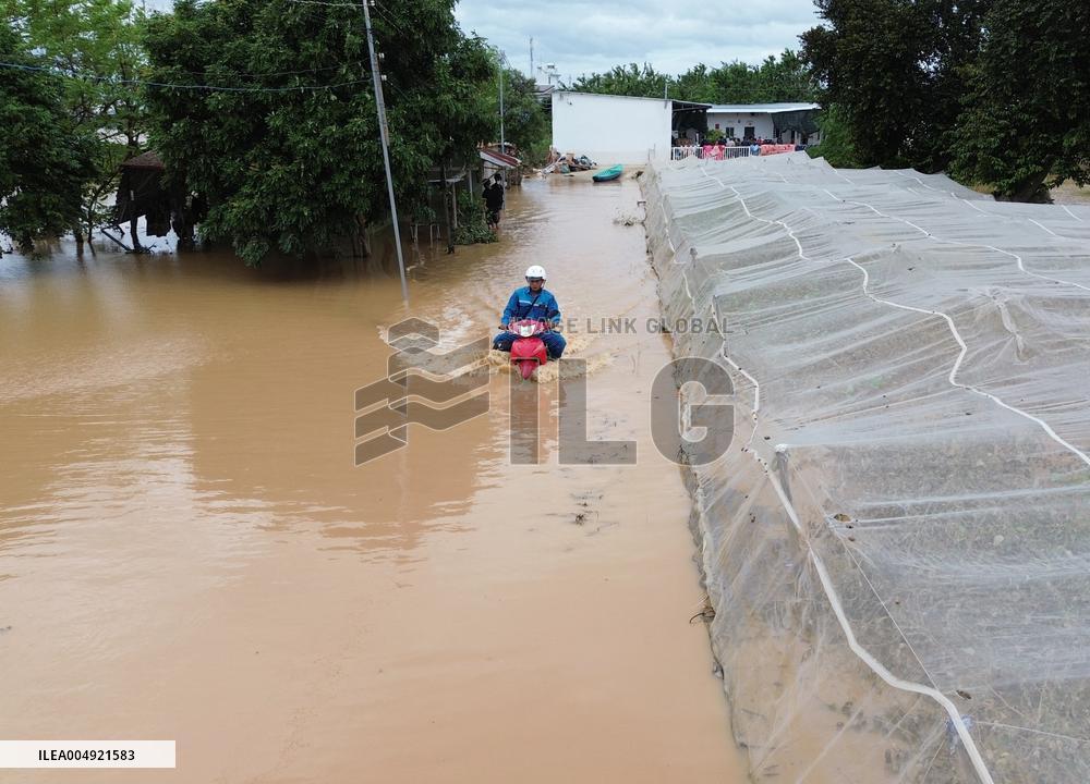 Severe Flooding Kills At Least 72 - Vietnam