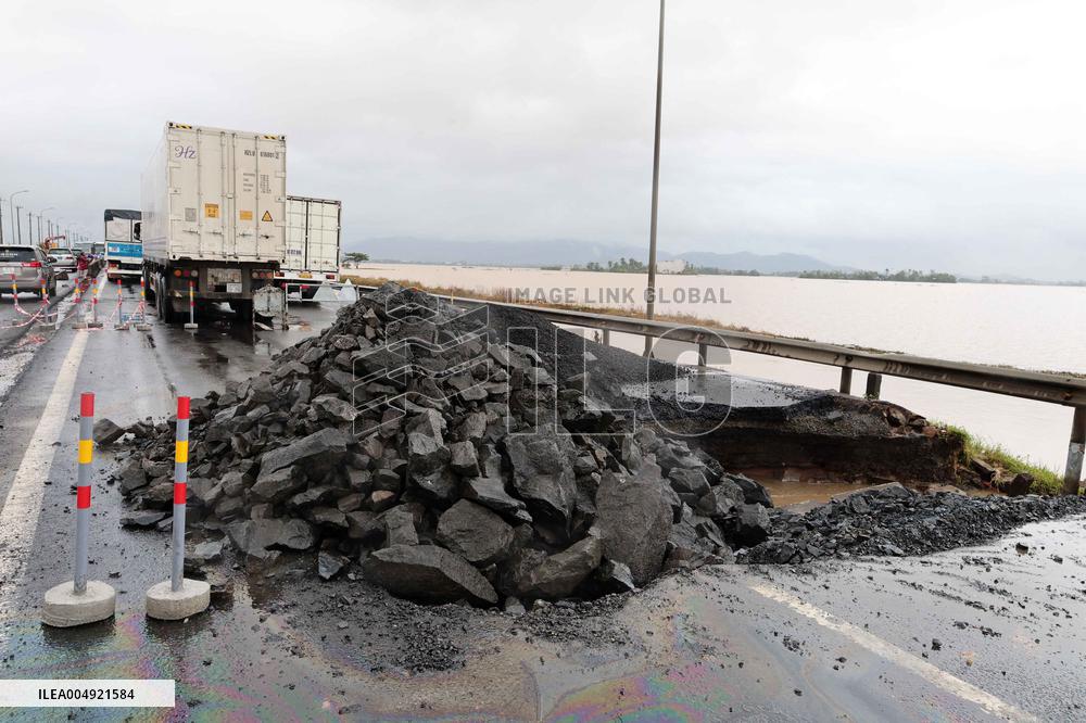 Severe Flooding Kills At Least 72 - Vietnam