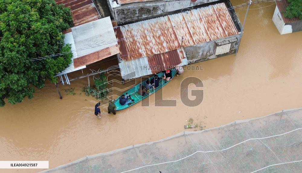 Severe Flooding Kills At Least 72 - Vietnam