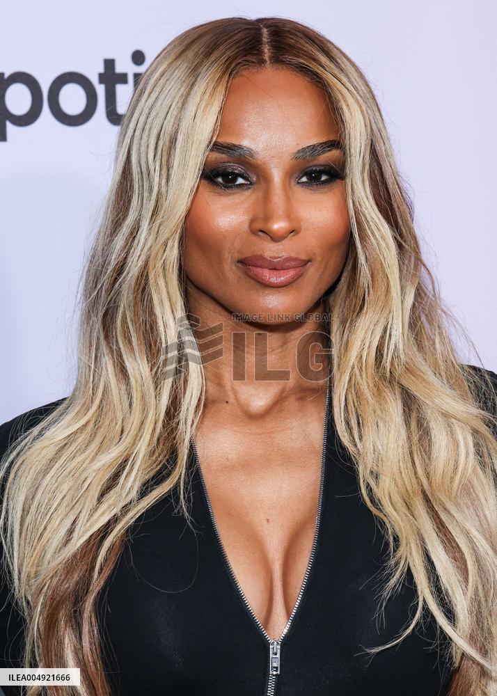 Femme It Forward Give Her FlowHERS Gala - LA