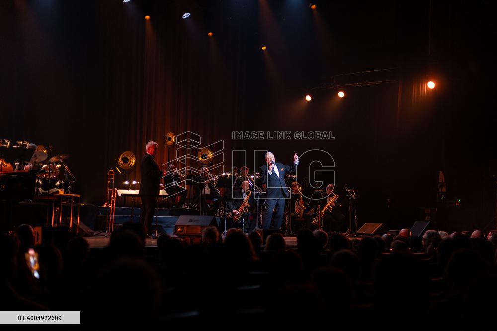 The Voice Is Back - Franck Sinatra - Paris