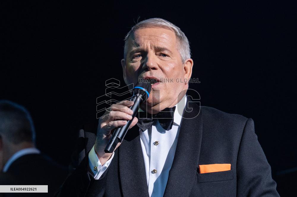 The Voice Is Back - Franck Sinatra - Paris