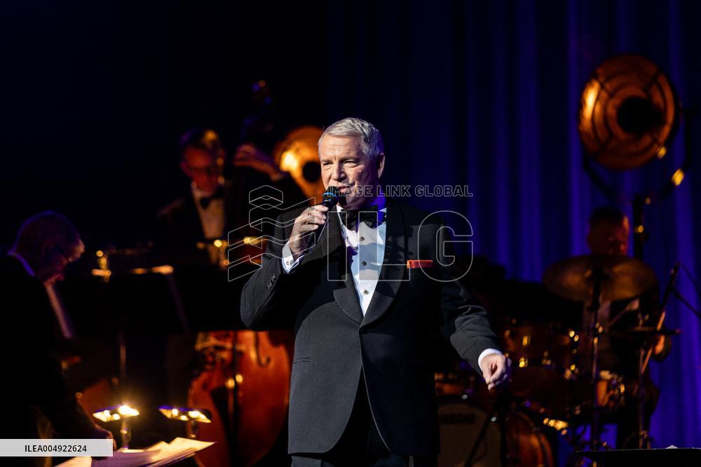 The Voice Is Back - Franck Sinatra - Paris