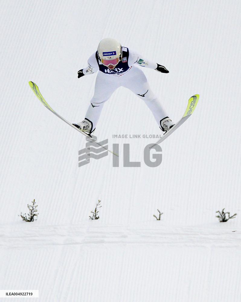 Ski jumping: World Cup in Lillehammer