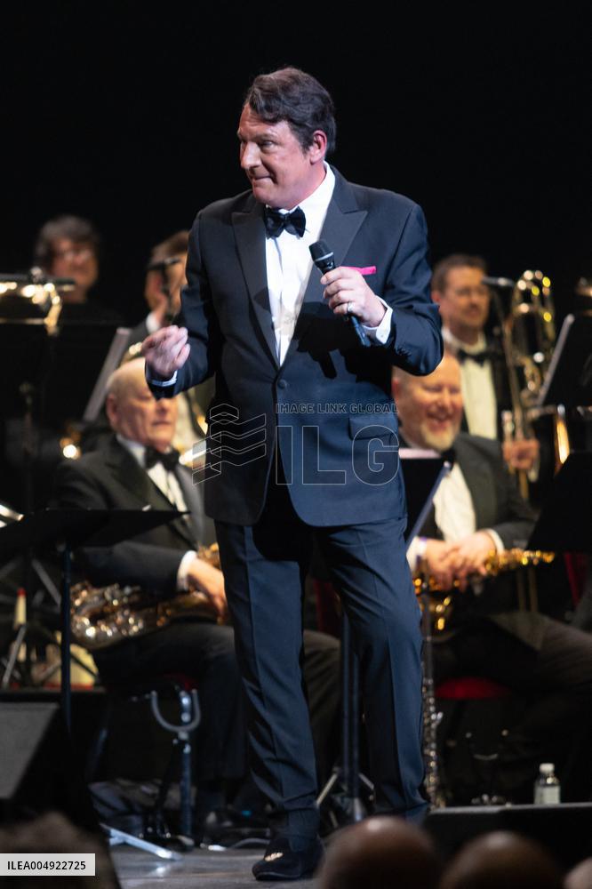 The Voice Is Back - Franck Sinatra - Paris