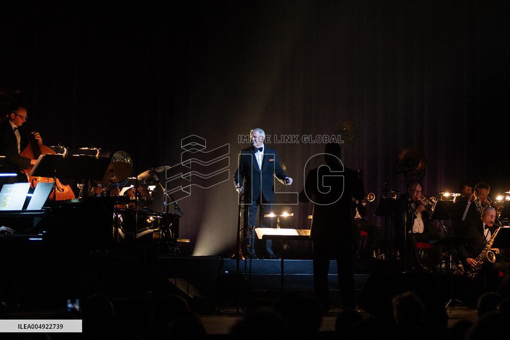 The Voice Is Back - Franck Sinatra - Paris