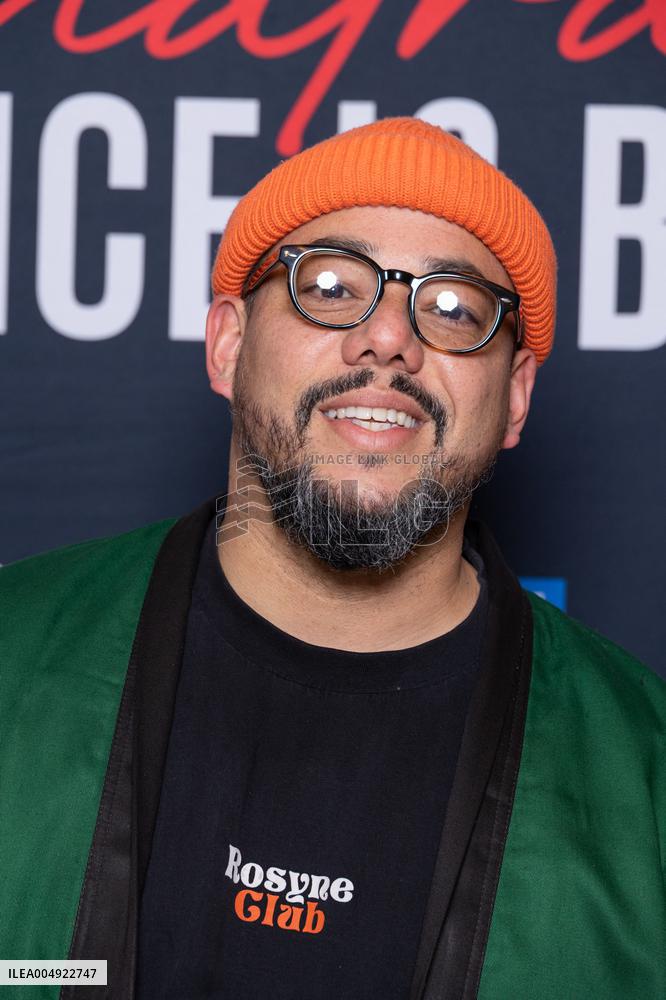 The Voice Is Back - Franck Sinatra - Paris