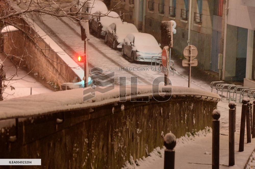 Illustration - Snow in Paris