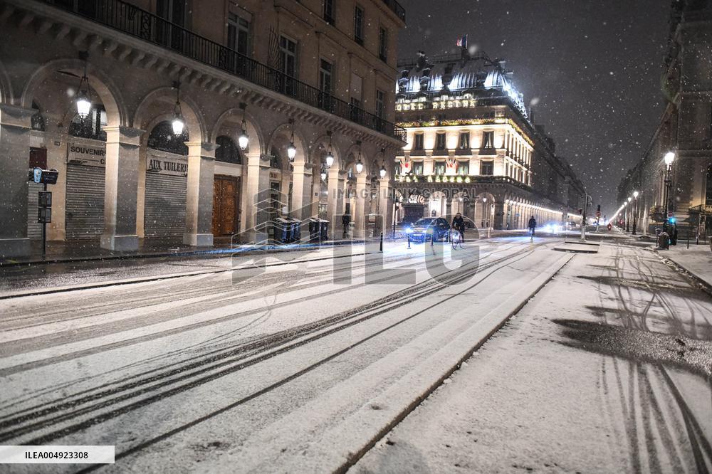 Illustration - Snow in Paris