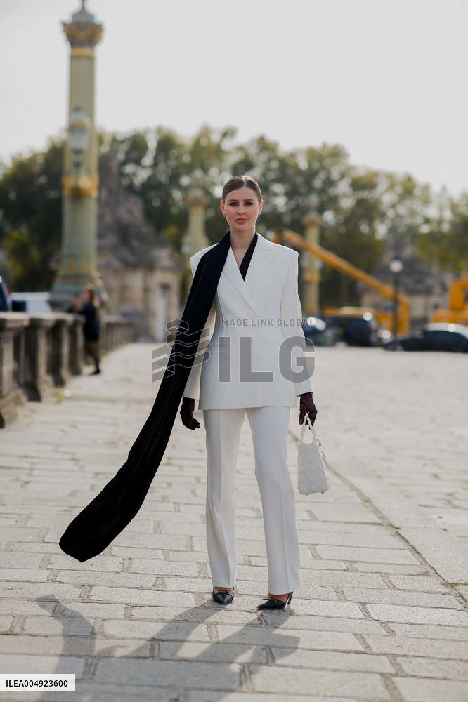 PFW - Dior Street Style