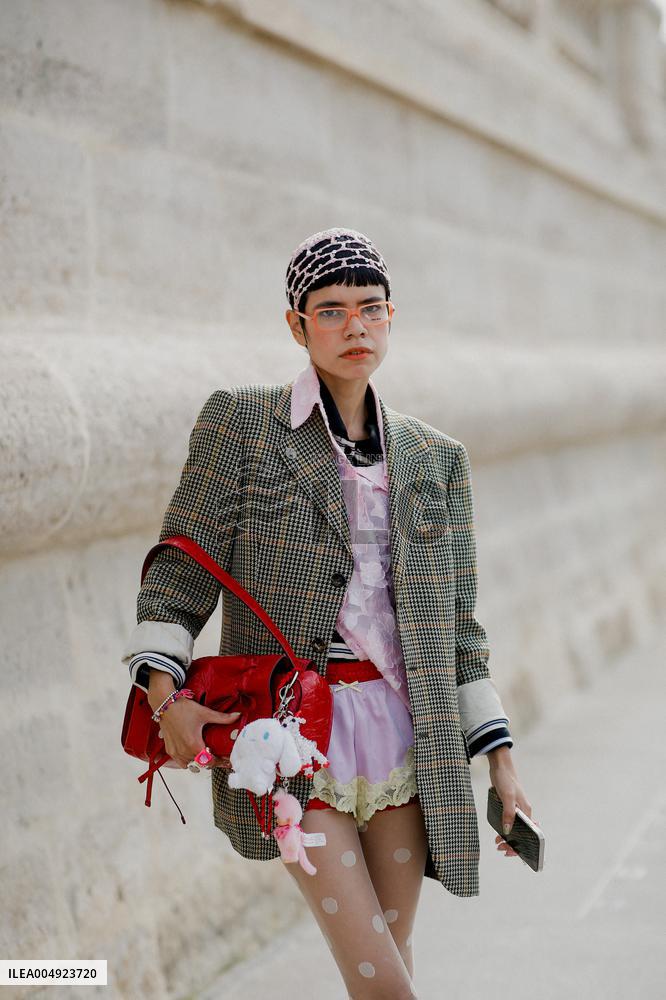 PFW - Dior Street Style