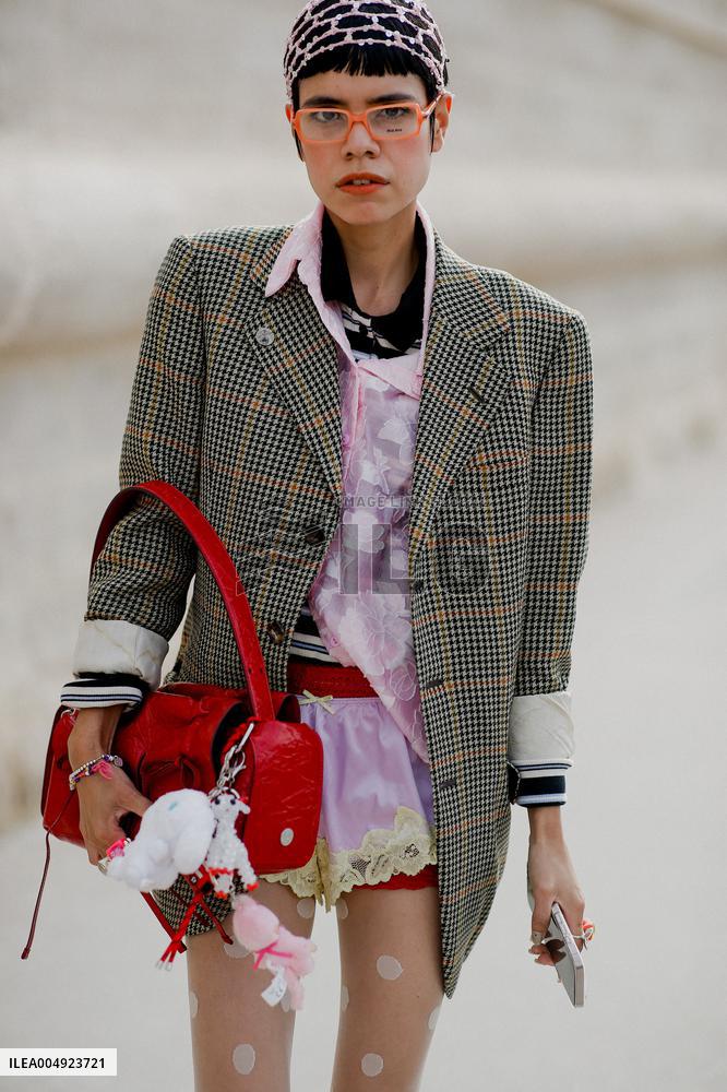 PFW - Dior Street Style