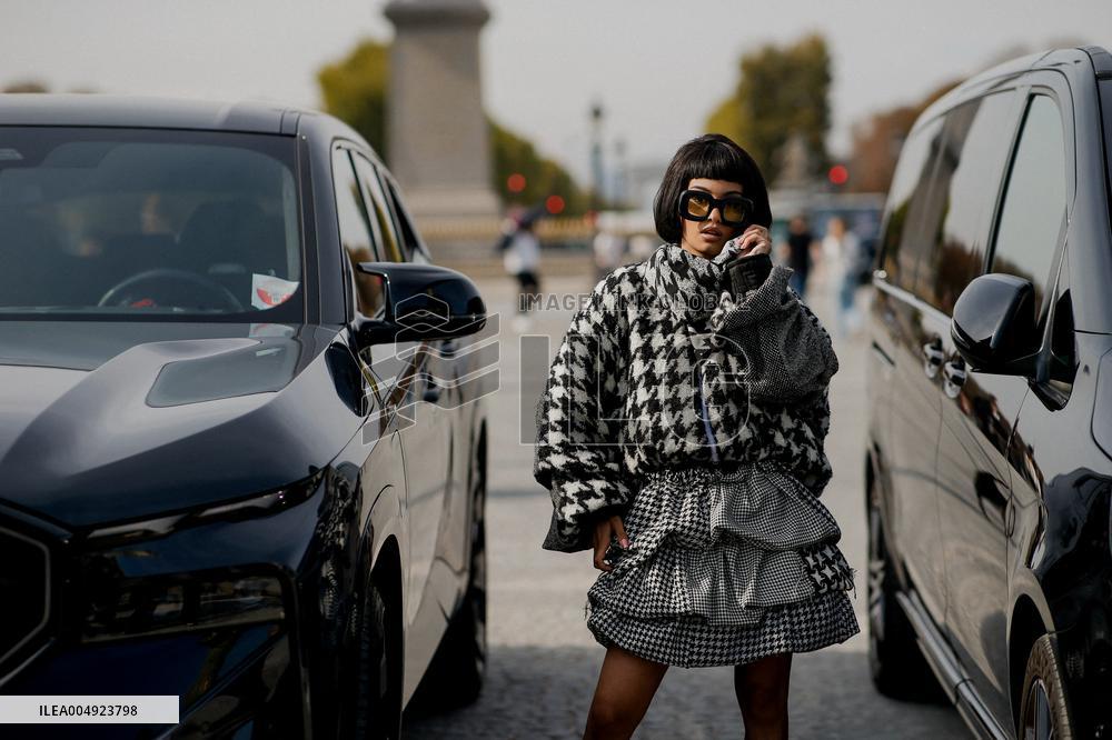 PFW - Dior Street Style