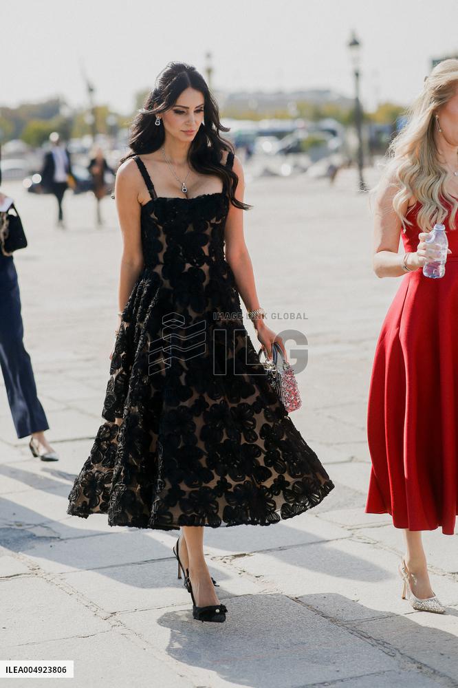 PFW - Dior Street Style