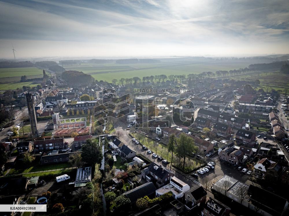 Seaport Expansion Will Cause A Dutch Village To Disappear - Netherlands