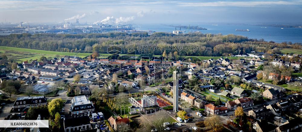 Seaport Expansion Will Cause A Dutch Village To Disappear - Netherlands