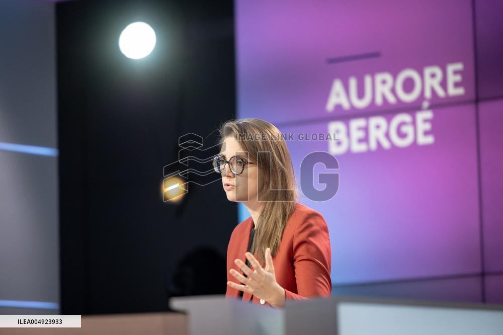 Aurore Berge on DImanche En Politique - Paris AJ