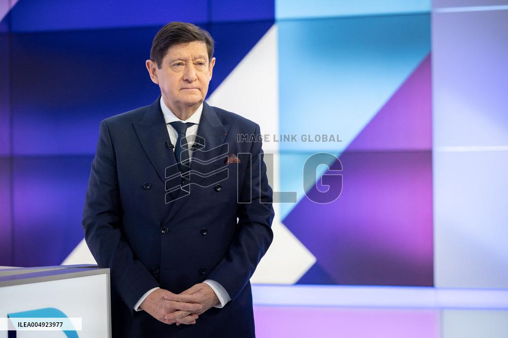 Patrick Kanner on DImanche En Politique - Paris AJ