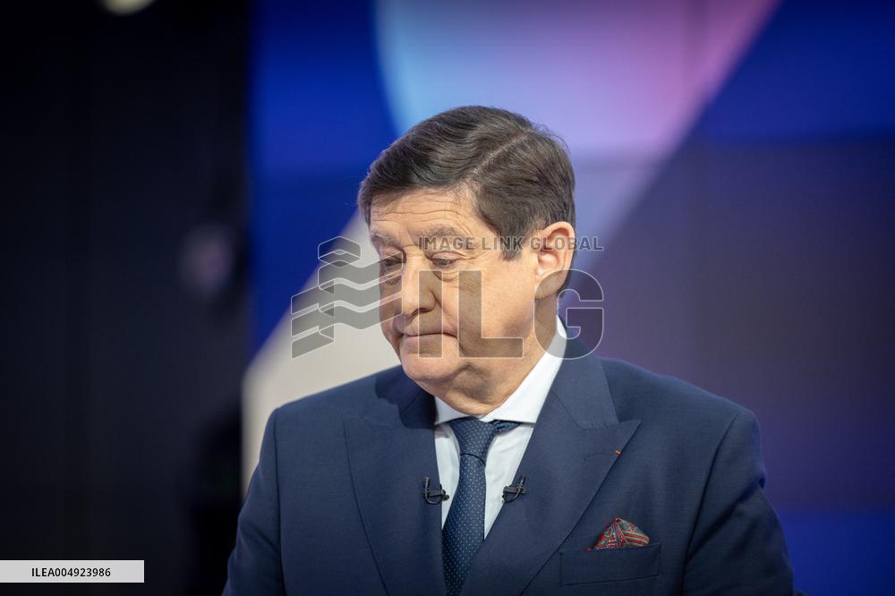 Patrick Kanner on DImanche En Politique - Paris AJ