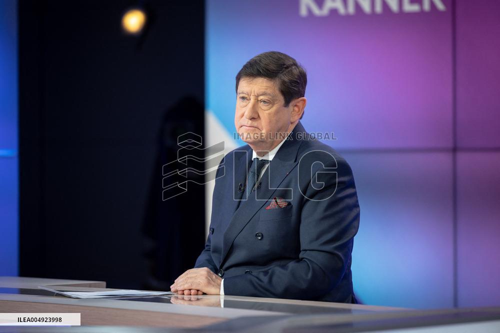 Patrick Kanner on DImanche En Politique - Paris AJ