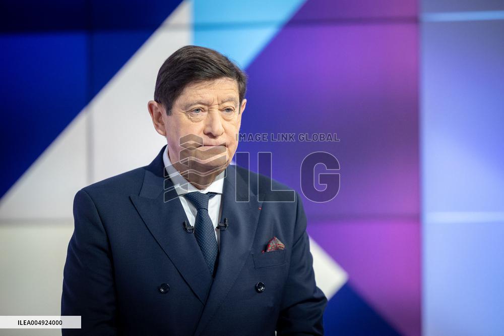 Patrick Kanner on DImanche En Politique - Paris AJ