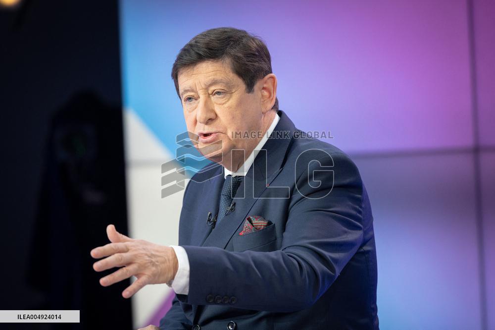 Patrick Kanner on DImanche En Politique - Paris AJ