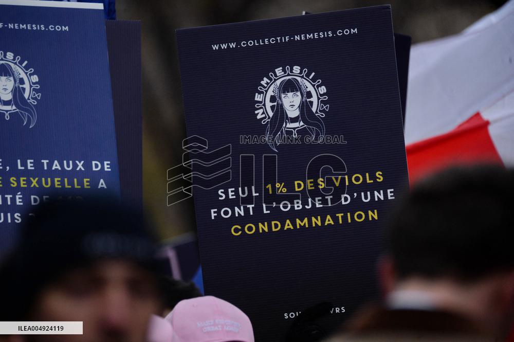 Far Right Group At March Against The Violence Against Women - Paris