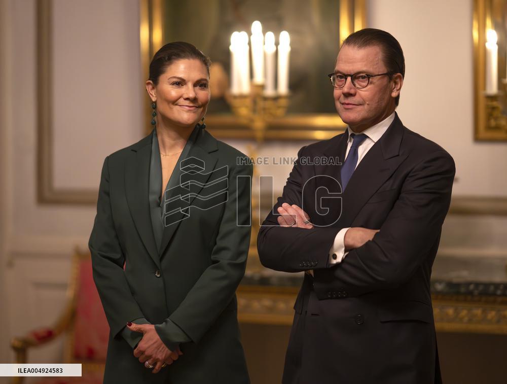 CROWN PRINCESS COUPLE CRIMEAN PLATFORM