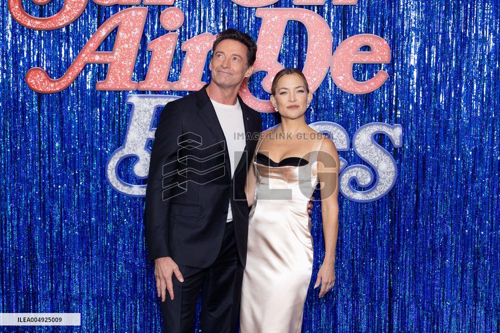 Sur Un Air De Blues - Song Sung Blue Paris Premiere NB