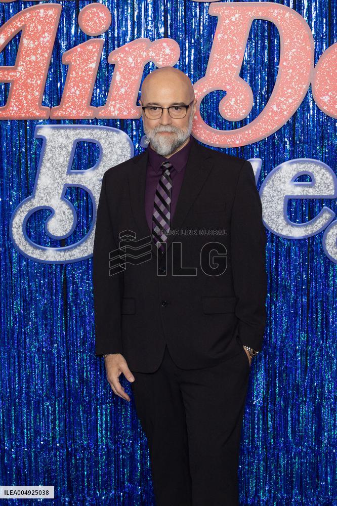 Sur Un Air De Blues - Song Sung Blue Paris Premiere NB