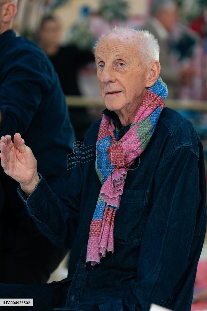 Irish Fashion Designer Paul Costelloe Dies Aged 80 - London