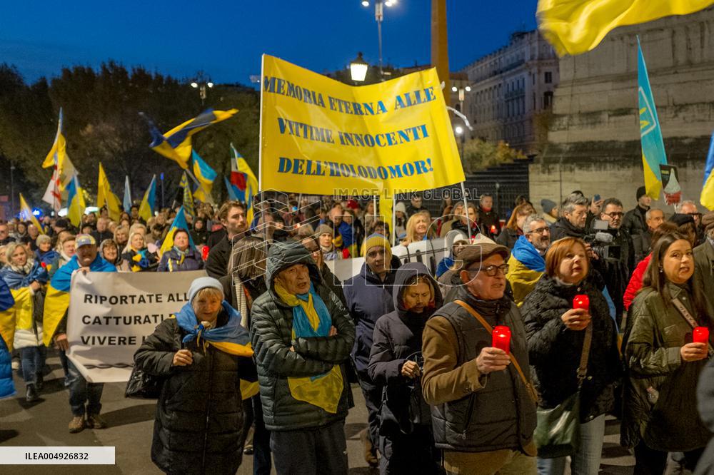 Ukrainian Community In Rome Commemorate The Holodomor - Italy