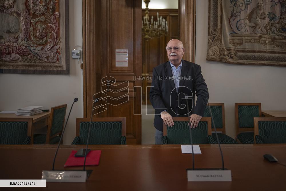 Press Conference By Senators On The 2026 Finance Bill - Paris