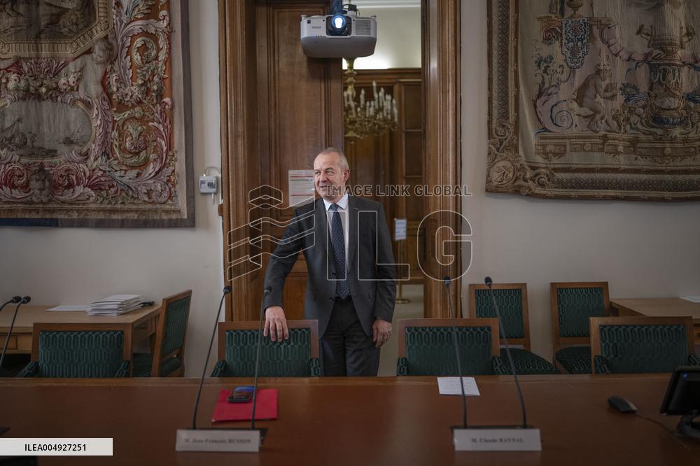 Press Conference By Senators On The 2026 Finance Bill - Paris