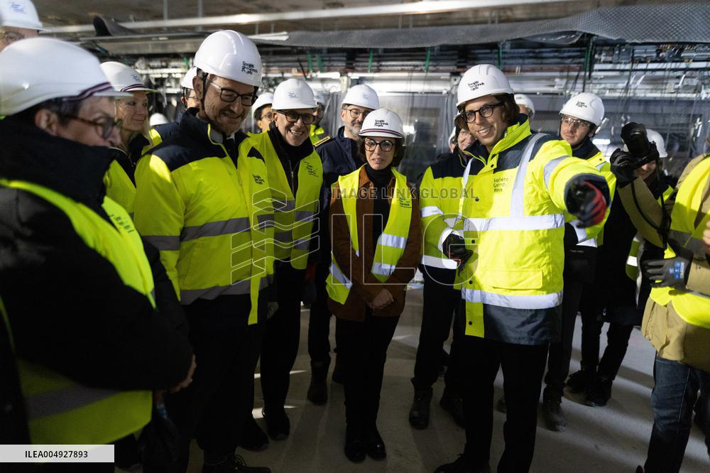 Rachida Dati visits La Courneuve Six Routes station construction site