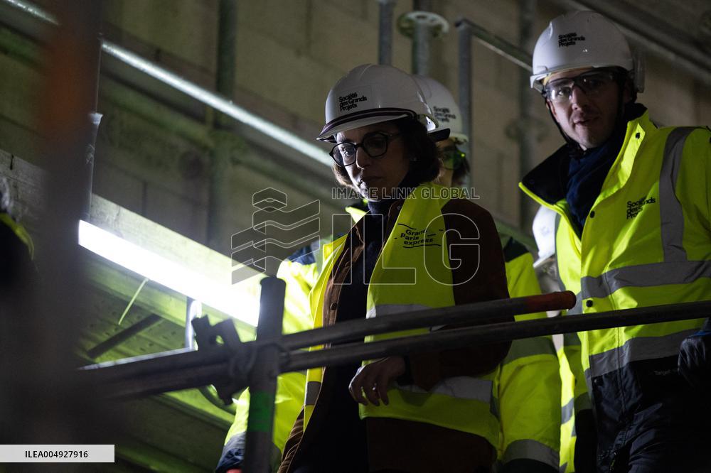 Rachida Dati visits La Courneuve Six Routes station construction site