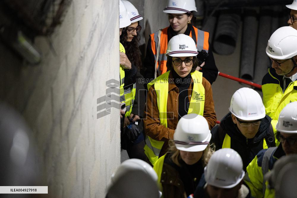 Rachida Dati visits La Courneuve Six Routes station construction site