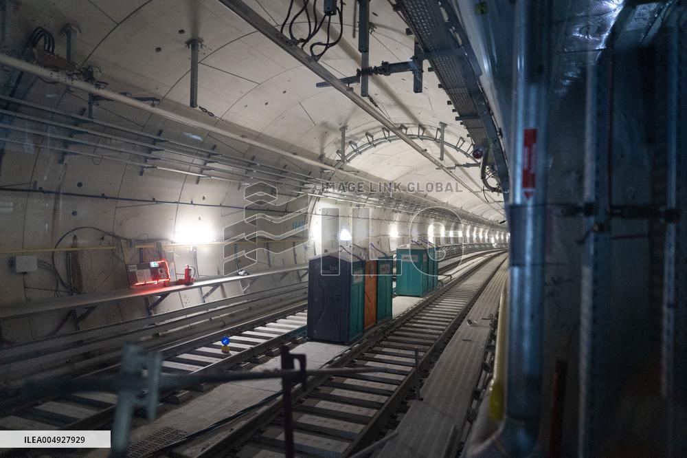 Rachida Dati visits La Courneuve Six Routes station construction site