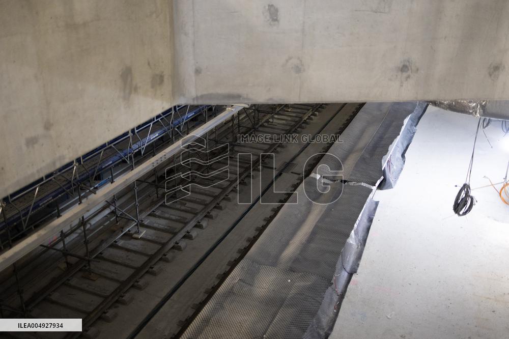 Rachida Dati visits La Courneuve Six Routes station construction site