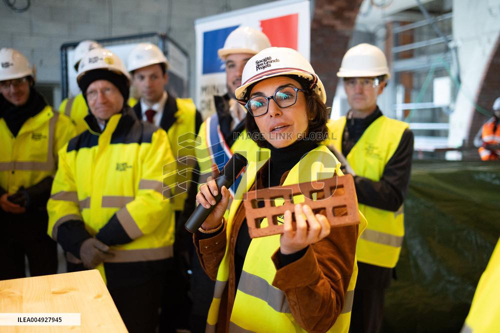 Rachida Dati visits La Courneuve Six Routes station construction site