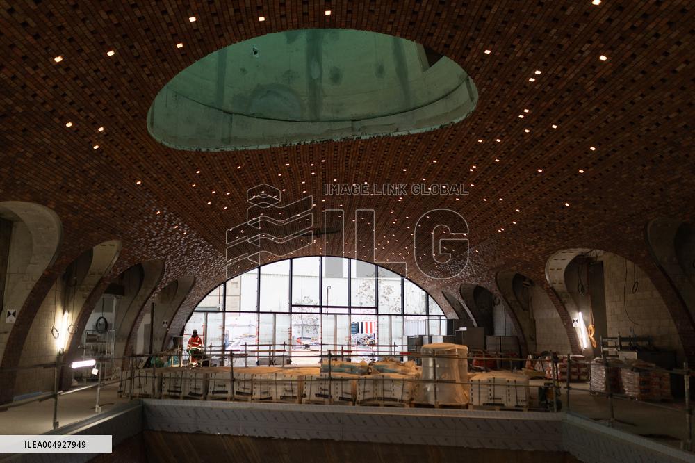 Rachida Dati visits La Courneuve Six Routes station construction site