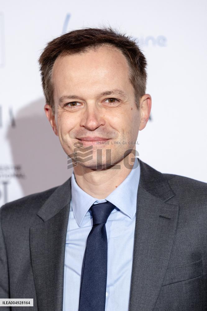 Woman of Influence Award - Paris AJ