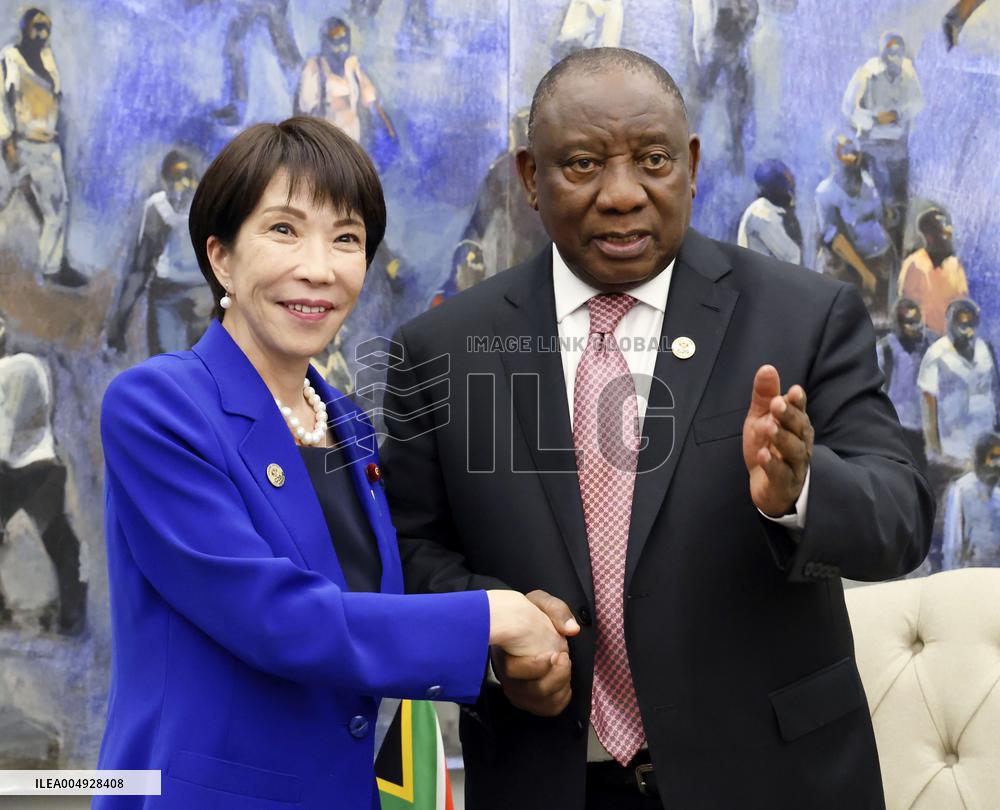 Japan-S. Africa summit in Johannesburg