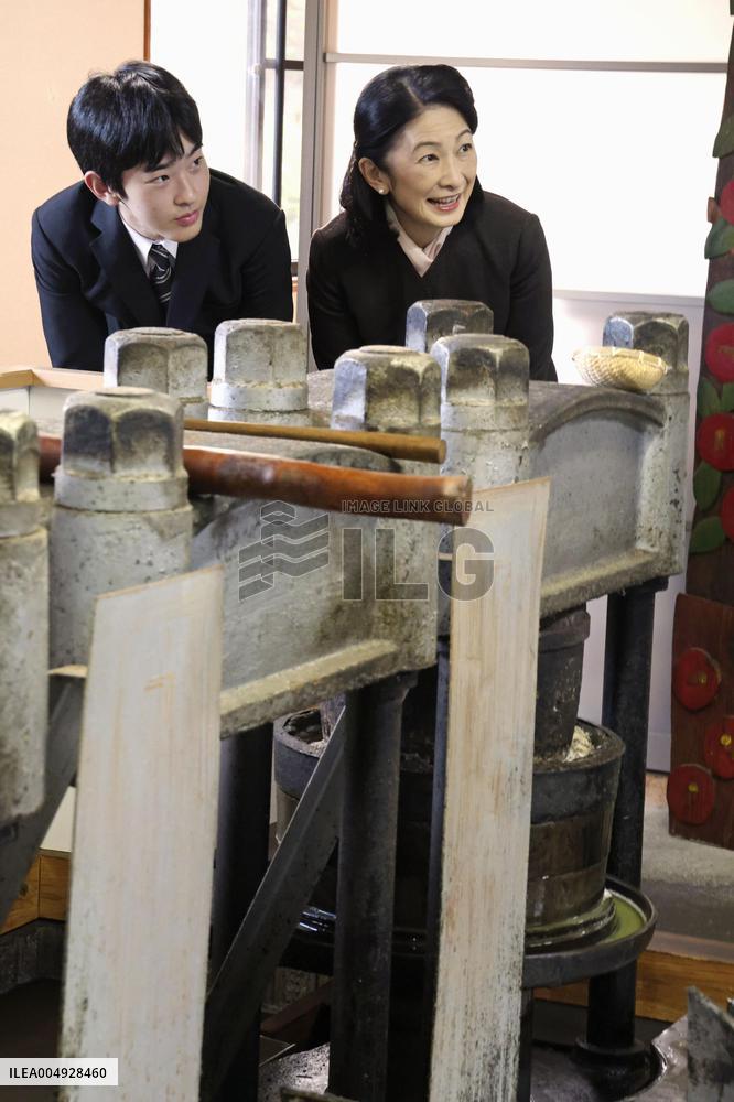 Japan Crown Princess Kiko and Prince Hisahito