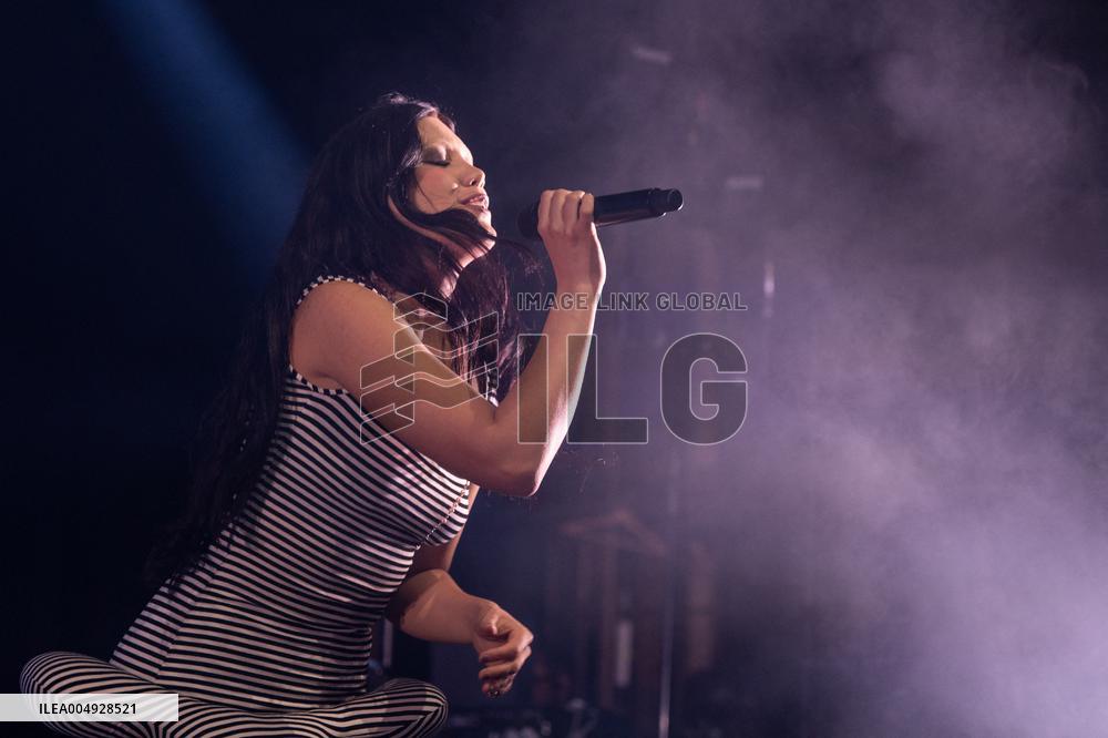 Alessi Rose In Concert - London