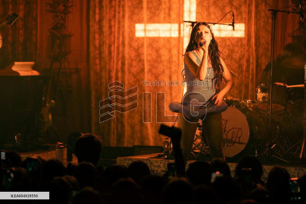 Alessi Rose In Concert - London