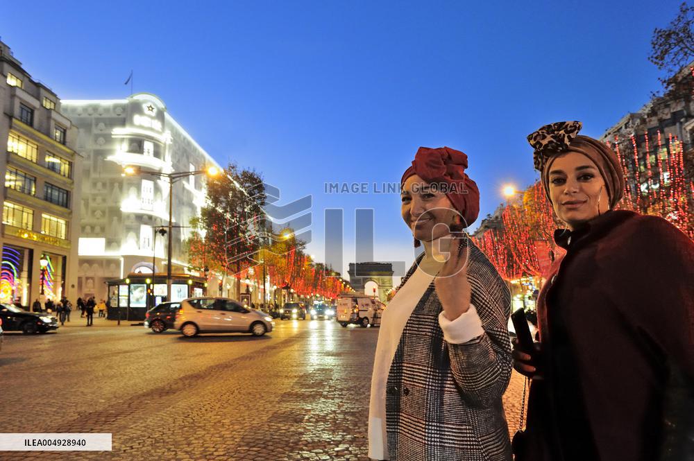 Illustration - Christmas in Paris